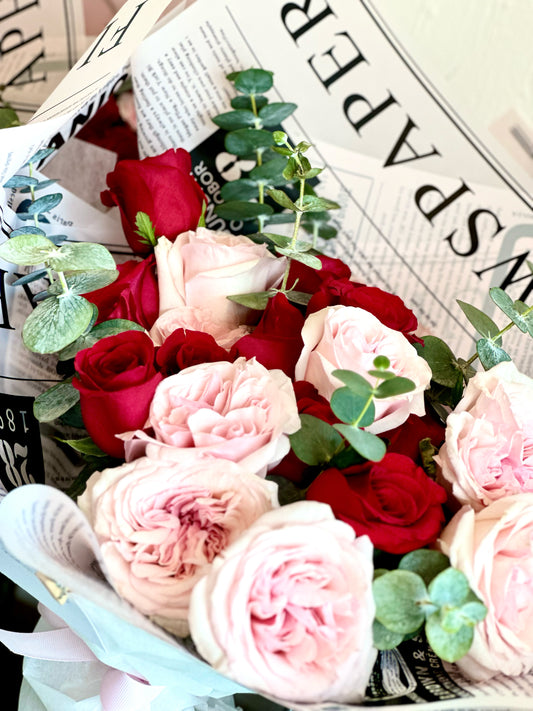 Bouquet 24 Rosas Combinadas