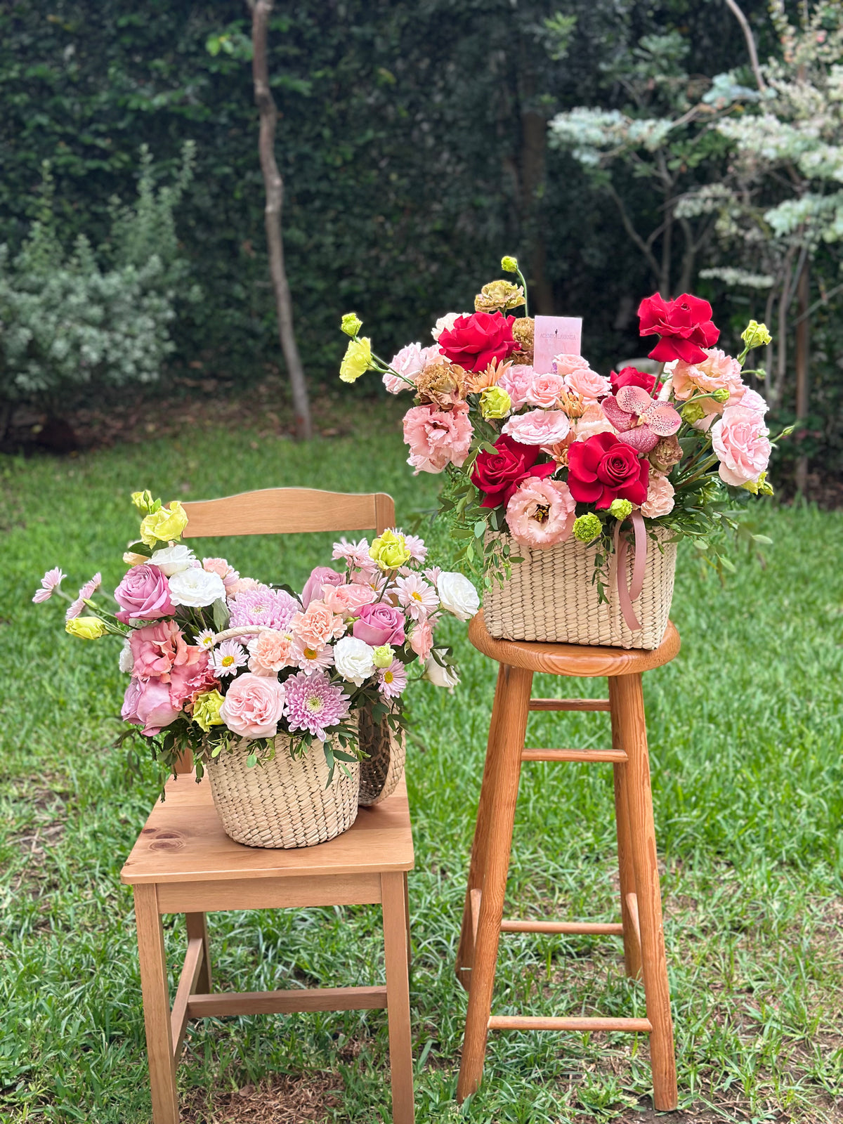 Canasta Floral vibrante